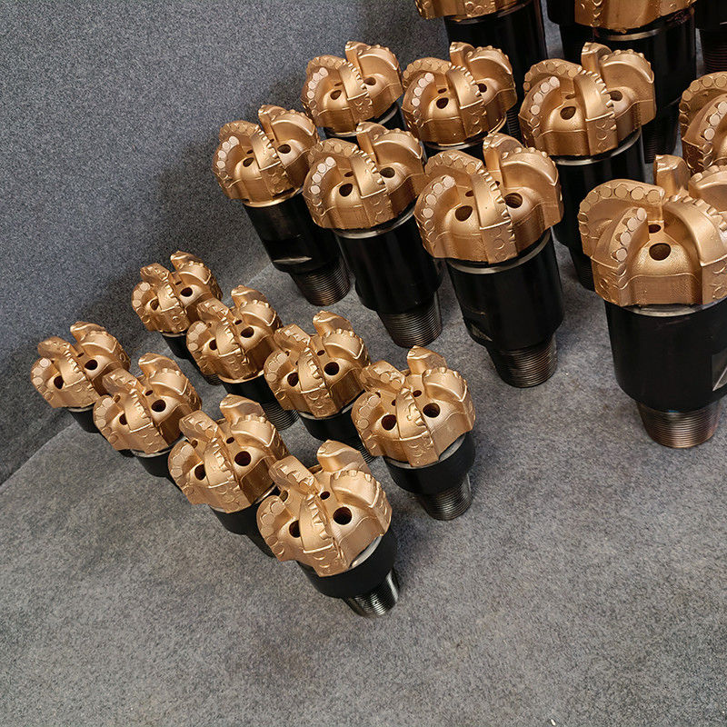 4 3/4 (120.6mm) Thép cơ thể giếng nước PDC Bits Gauge cấu trúc với kết nối API