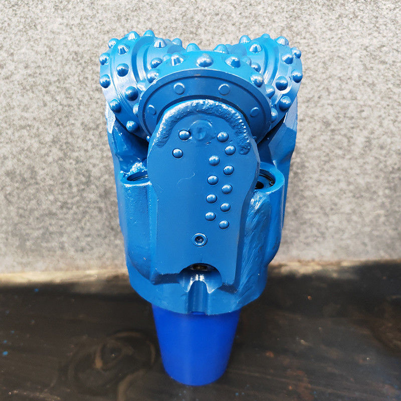 6 1/2 (165.1mm) Kích thước tiêu chuẩn Rock Reamer Hdd Carbon Steel cho mỏ dầu đá cứng
