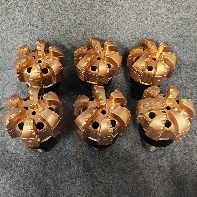 3 1/2 kiểu dây thông thường PDC khoan với 6 lưỡi dao 5 7/8 inch