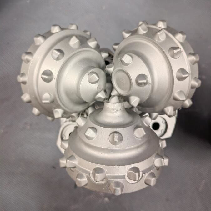 Cao su niêm phong Xích khoan Carbide Tricone cho đá Đá đá vv - 3 1/2 API Reg