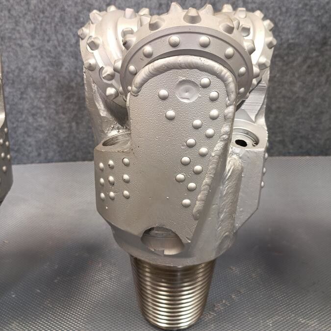 Cao su niêm phong Xích khoan Carbide Tricone cho đá Đá đá vv - 3 1/2 API Reg