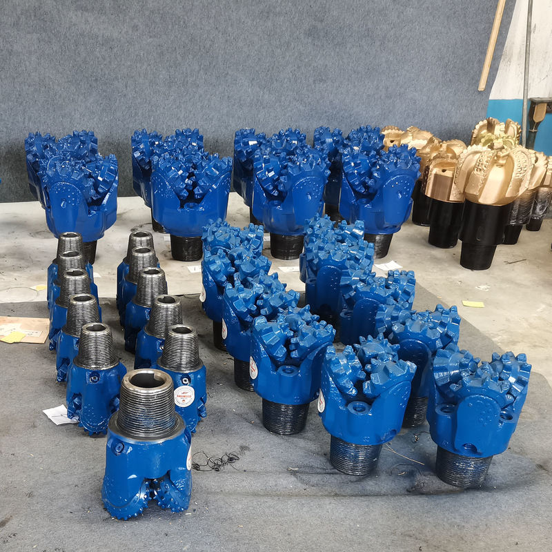 117 mm Mill Tooth Roller Bearing Drill Bit với ba răng carbide nón và niêm phong cao su