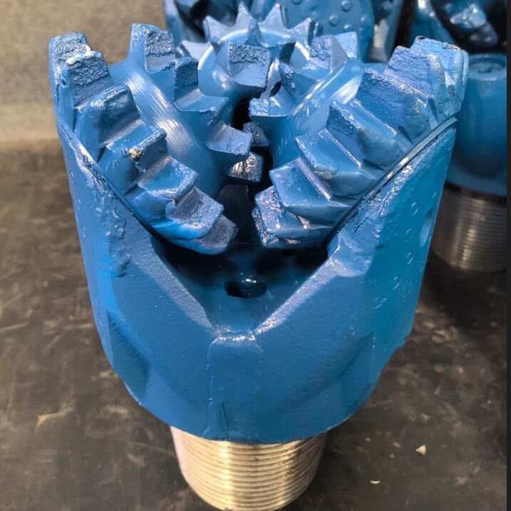 Nhựa niêm phong răng nghiền đá cuộn bit răng thép Tricone khoan bit cho khoan giếng