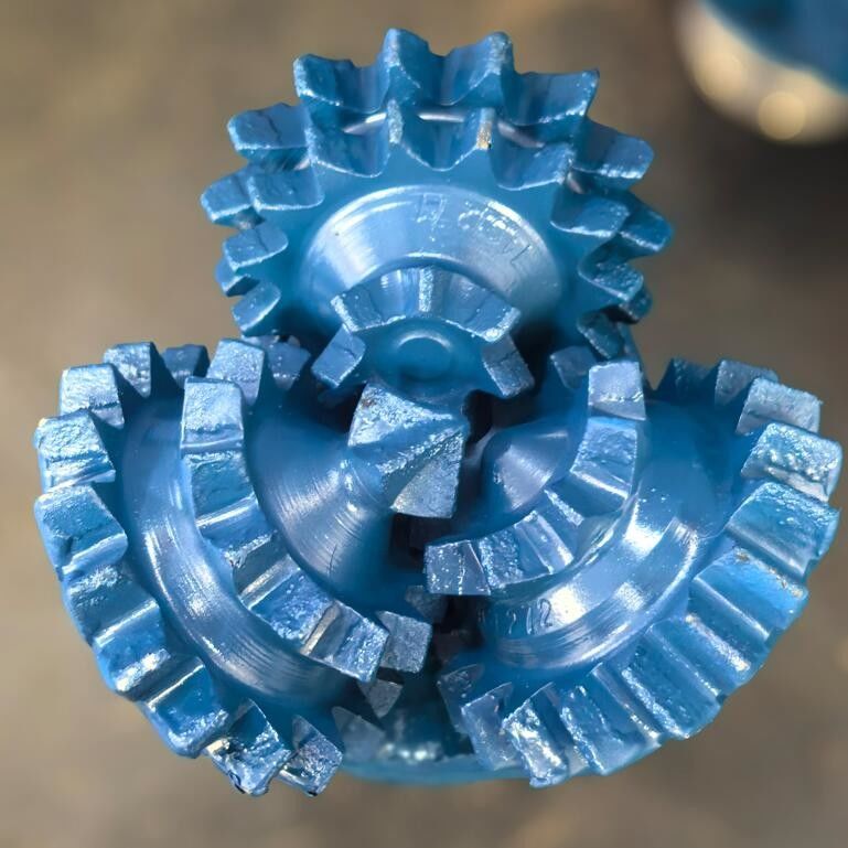 Nhựa niêm phong răng nghiền đá cuộn bit răng thép Tricone khoan bit cho khoan giếng