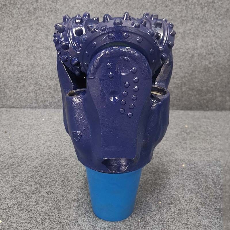 Công nghệ Carbide tiên tiến trong các bit nón cuộn để khoan trong lưu thông không khí hoặc nước