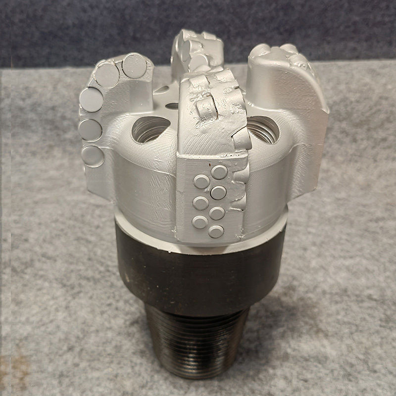 Thiết bị khoan máy loại Carbide PDC Reamers mở lỗ cho khoan giếng không hố trong khoan hướng HDD